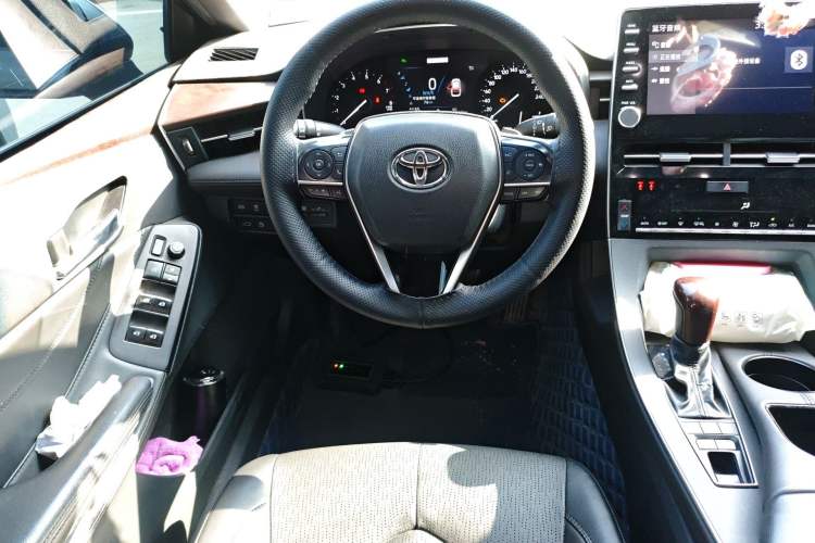 Used Toyota Avalon 2021 2.5L Luxury Edition Steering Wheel