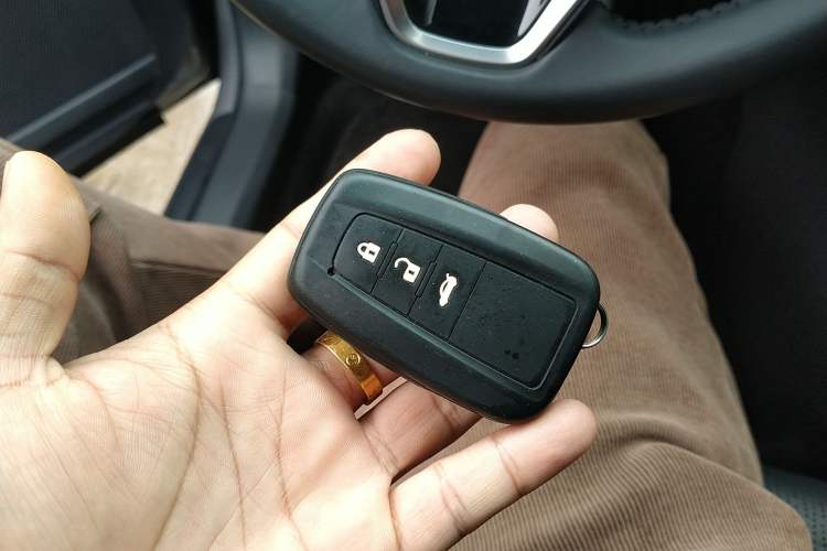 Used Toyota Avalon 2021 2.5L Luxury Edition Vehicle Key
