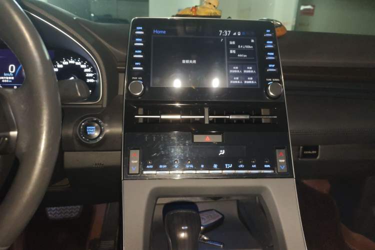 Used Toyota Avalon 2021 2.5L Luxury Edition Audio And AC Panel