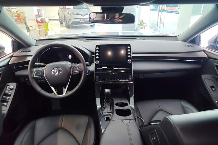Used Toyota Avalon 2021 2.5L Luxury Edition Center Console