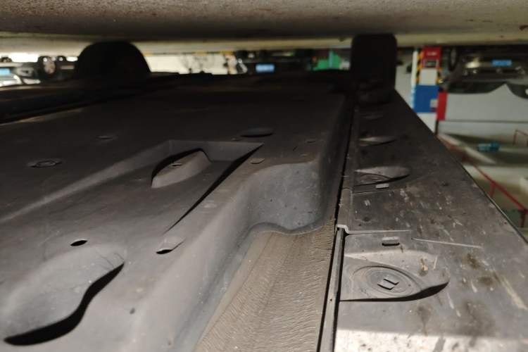 Used Toyota Avalon 2021 2.5L Luxury Edition Chassis Front Right
