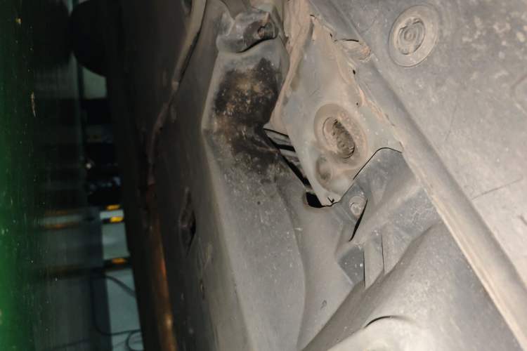 Used Toyota Avalon 2021 2.5L Luxury Edition Chassis Rear Left