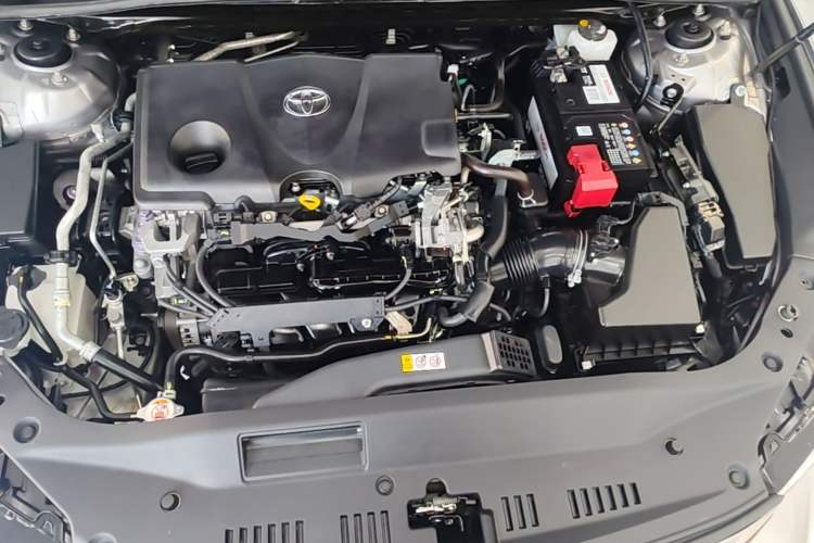 Used Toyota Avalon 2021 2.5L Luxury Edition Engine Bay
