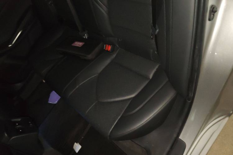 Used Toyota Avalon 2021 2.5L Luxury Edition Left Rear Seat
