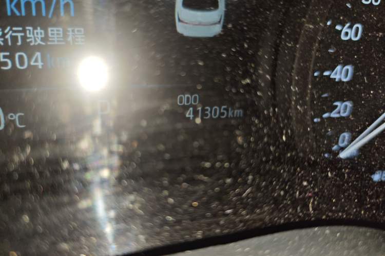 Used Toyota Avalon 2021 2.5L Luxury Edition Odometer Close Up