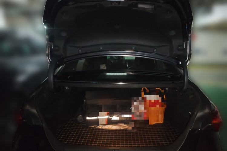 Used Toyota Avalon 2021 2.5L Luxury Edition Trunk