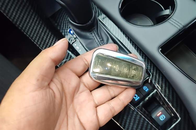 Used Toyota Avalon 2021 2.5L Luxury Edition Vehicle Key