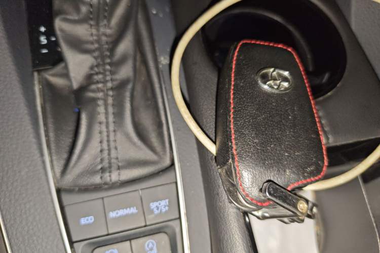 Used Toyota Avalon 2021 2.5L Luxury Edition Vehicle Key