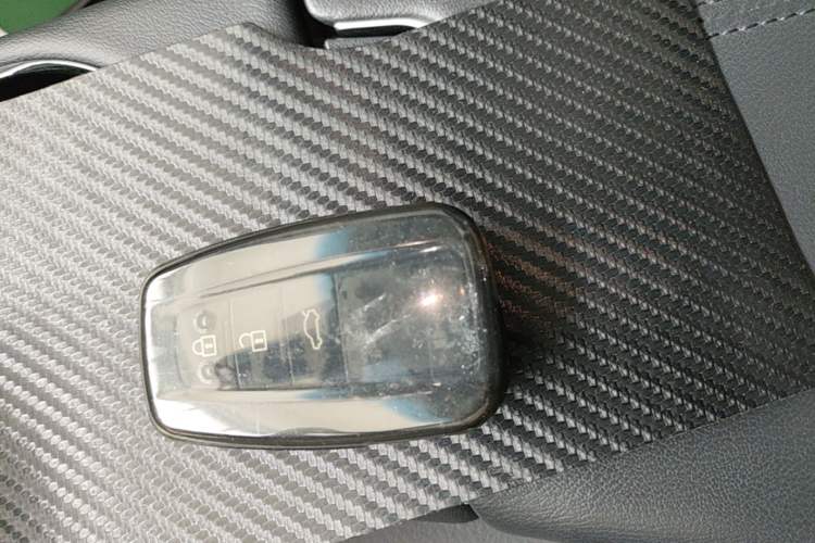 Used Toyota Avalon 2021 2.5L Luxury Edition Vehicle Key