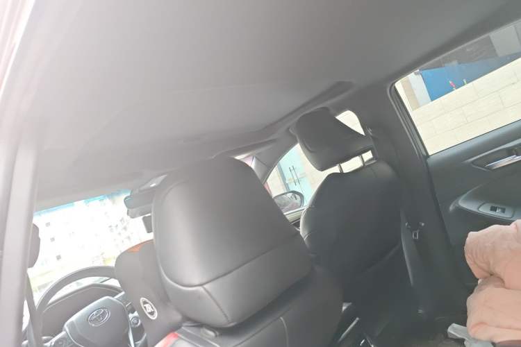 Used Toyota Avalon 2021 2.5L Touring Prestige SPORT Edition Headliner