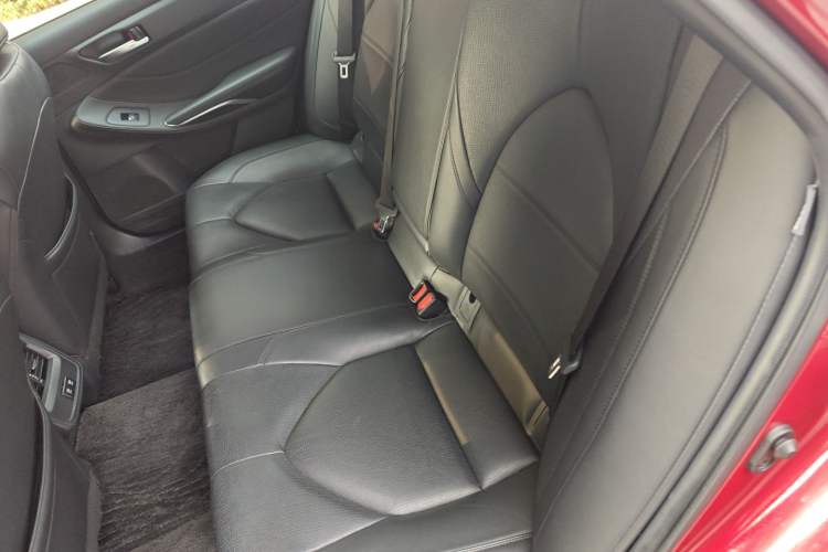 Used Toyota Avalon 2021 2.5L Luxury Edition Left Rear Seat