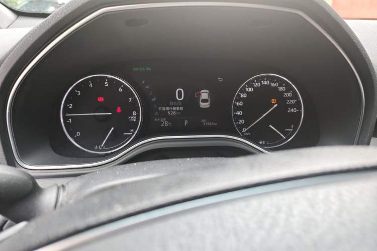 Used Toyota Avalon 2021 2.5L Touring Prestige SPORT Edition Odometer Close Up