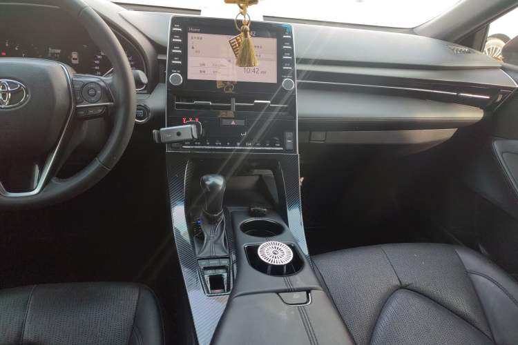 Used Toyota Avalon 2021 2.5L Luxury Edition Audio And AC Panel