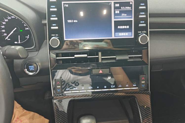 Used Toyota Avalon 2021 2.5L Luxury Edition Audio And AC Panel