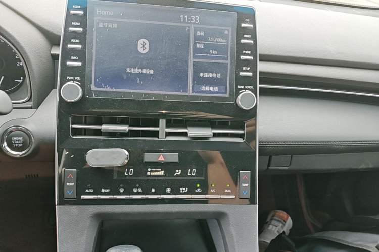 Used Toyota Avalon 2021 2.5L Luxury Edition Audio And AC Panel