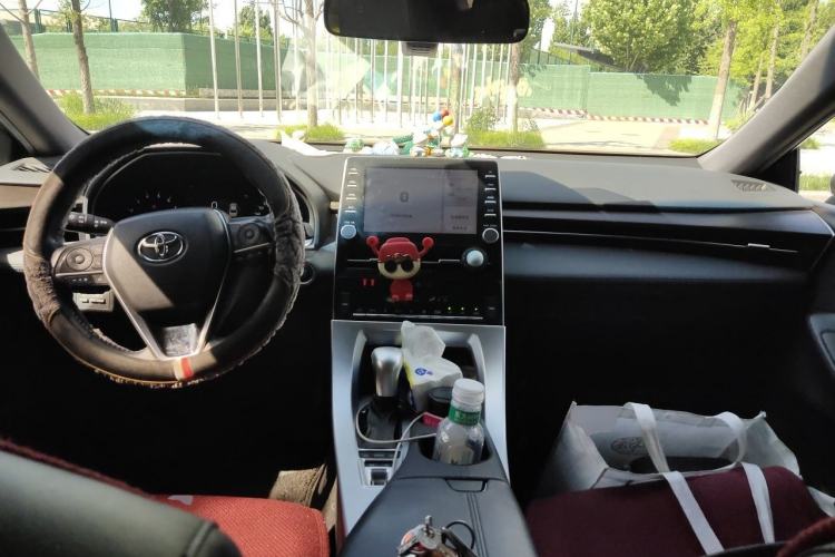 Used Toyota Avalon 2021 2.5L Luxury Edition Center Console