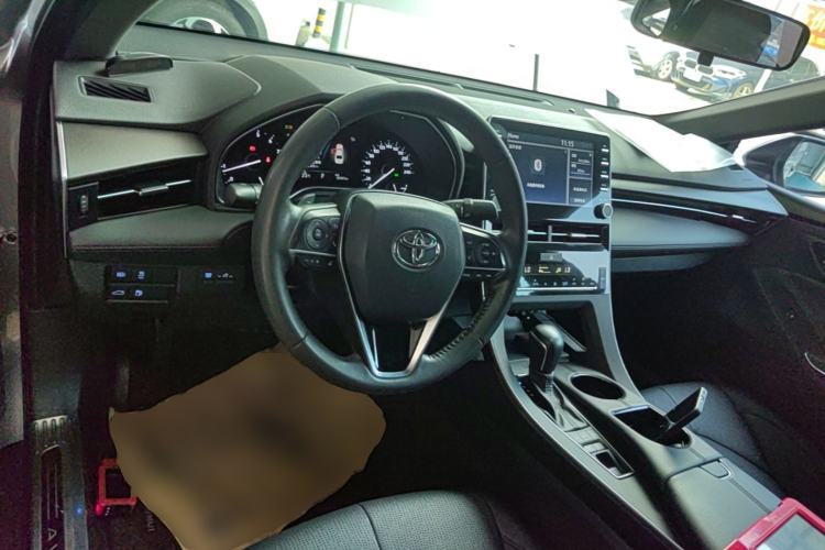 Used Toyota Avalon 2021 2.5L Luxury Edition Center Console