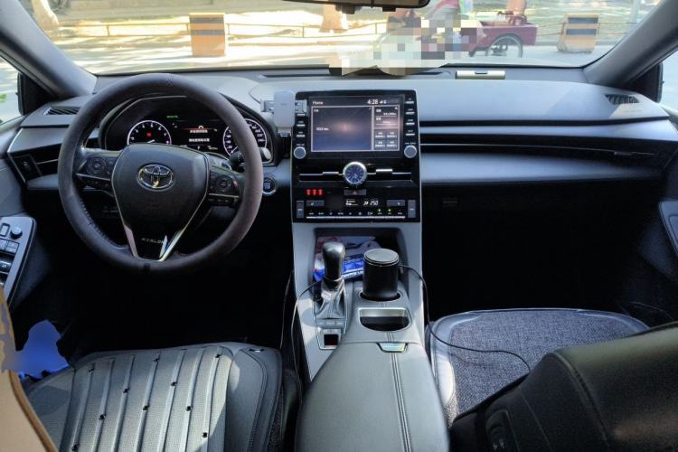 Used Toyota Avalon 2021 2.5L Touring Prestige SPORT Edition Center Console