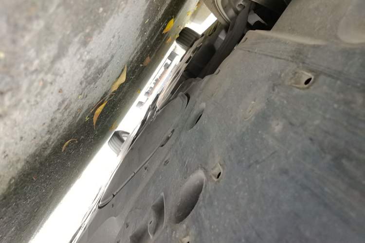 Used Toyota Avalon 2021 2.5L Luxury Edition Chassis Front Left
