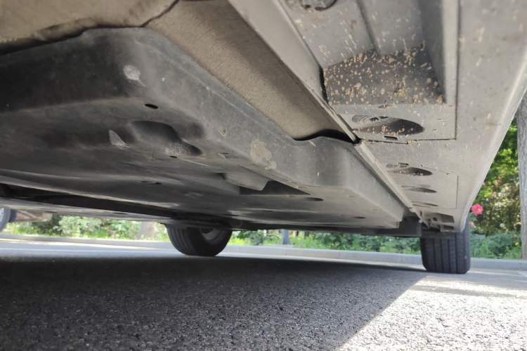 Used Toyota Avalon 2021 2.5L Luxury Edition Chassis Front Left