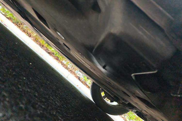 Used Toyota Avalon 2021 2.5L Luxury Edition Chassis Rear Left