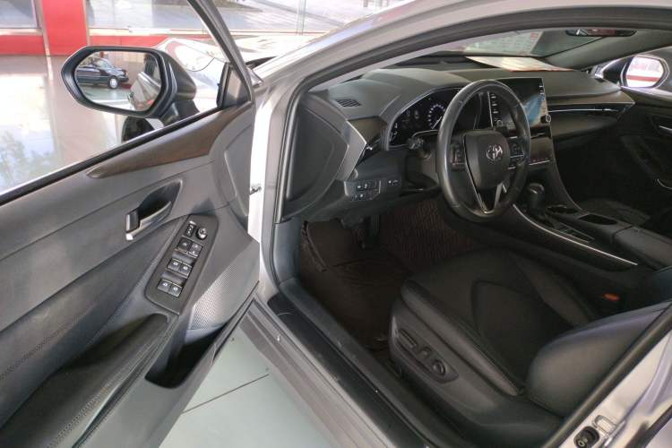 Used Toyota Avalon 2021 2.5L Luxury Edition Driver Seat