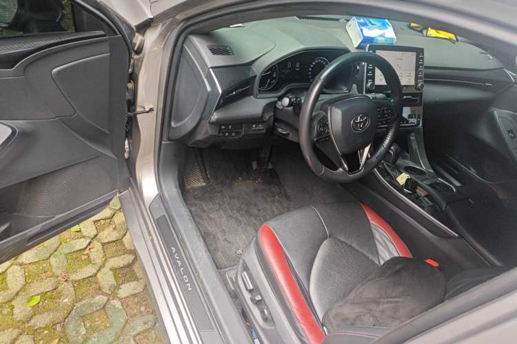 Used Toyota Avalon 2021 2.5L Touring Prestige SPORT Edition Driver Seat