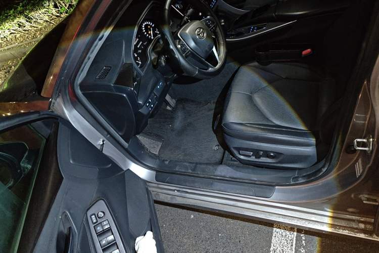 Used Toyota Avalon 2021 2.5L Luxury Edition Driver Seat