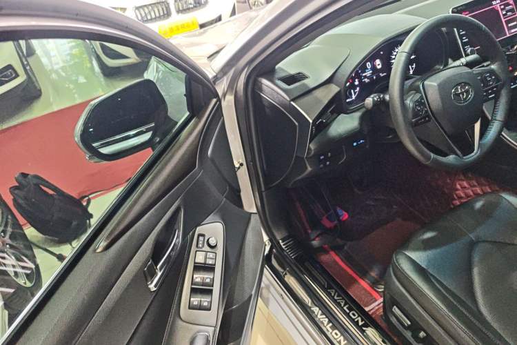 Used Toyota Avalon 2021 2.5L Luxury Edition Driver Seat