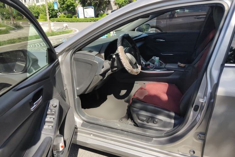 Used Toyota Avalon 2021 2.5L Luxury Edition Driver Seat