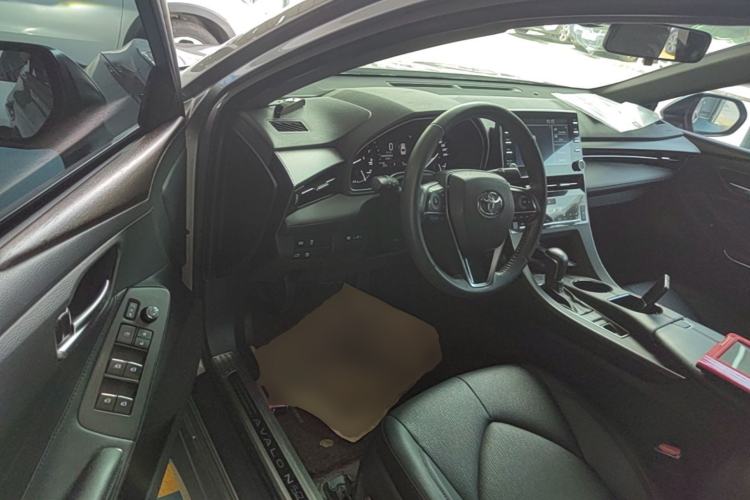 Used Toyota Avalon 2021 2.5L Luxury Edition Driver Seat