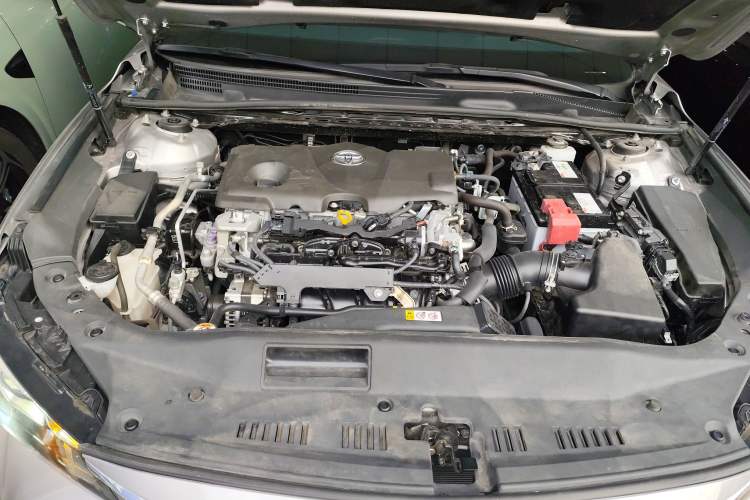 Used Toyota Avalon 2021 2.5L Luxury Edition Engine Bay