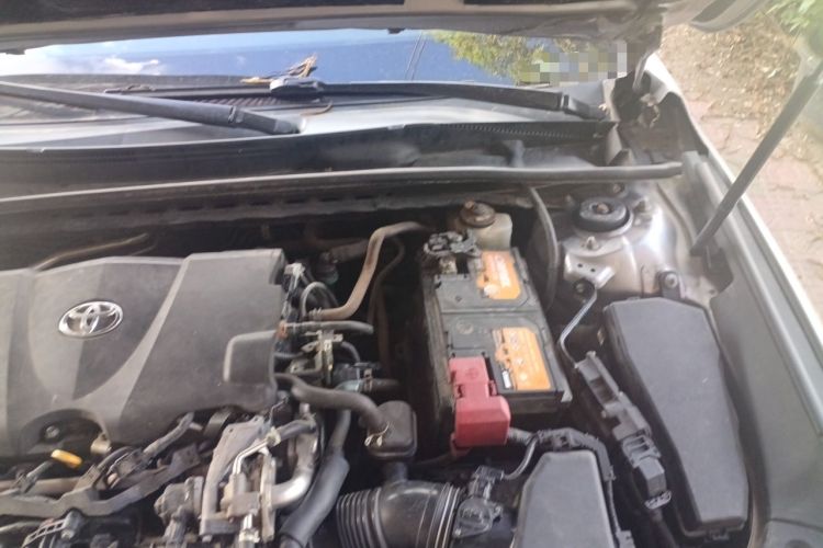 Used Toyota Avalon 2021 2.5L Touring Prestige SPORT Edition Engine Bay Left
