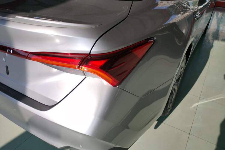 Used Toyota Avalon 2021 2.5L Luxury Edition Exterior 3