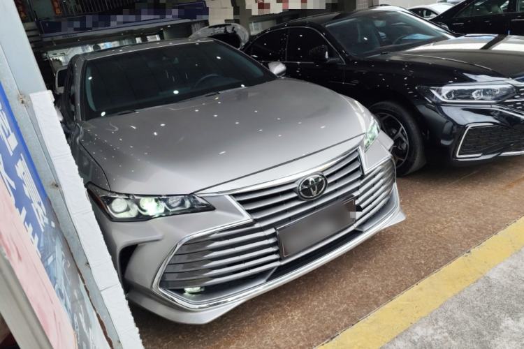 Used Toyota Avalon 2021 2.5L Luxury Edition Front Right 45 Deg