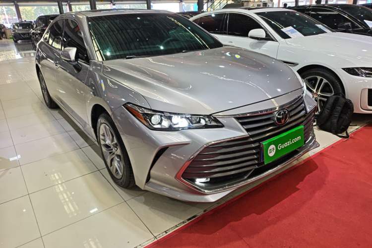 Used Toyota Avalon 2021 2.5L Luxury Edition Front Right 45 Deg