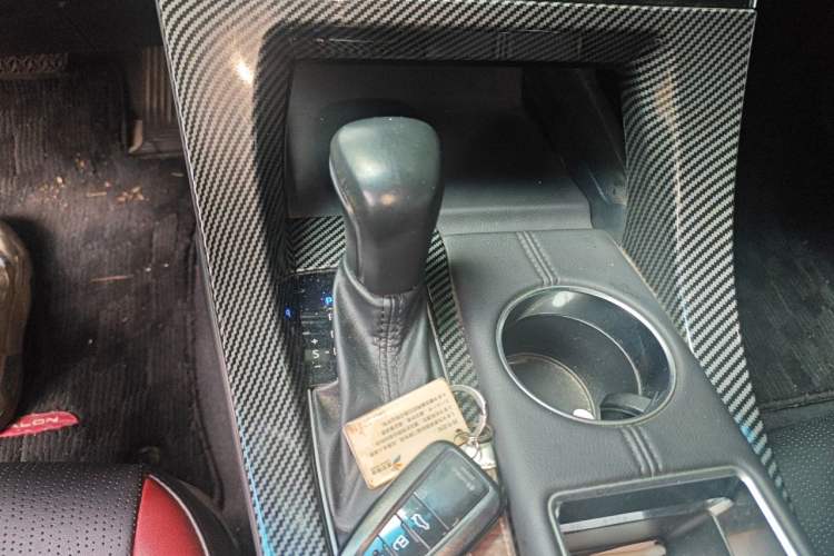 Used Toyota Avalon 2021 2.5L Touring Prestige SPORT Edition Gear Lever
