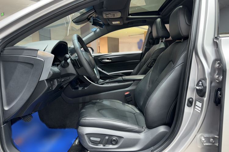Used Toyota Avalon 2021 2.5L Luxury Edition Interior 3