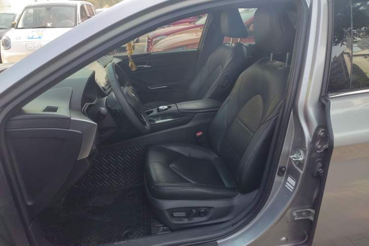 Used Toyota Avalon 2021 2.5L Luxury Edition Left Front Seat