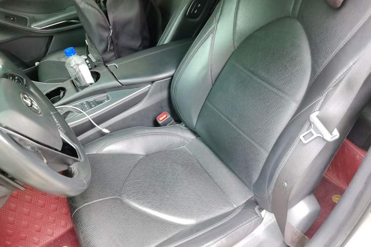 Used Toyota Avalon 2021 2.5L Luxury Edition Left Front Seat