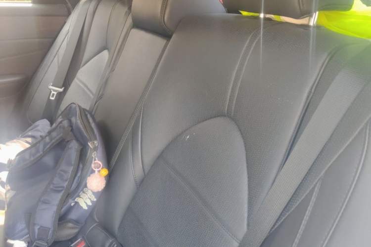 Used Toyota Avalon 2021 2.5L Luxury Edition Left Rear Seat