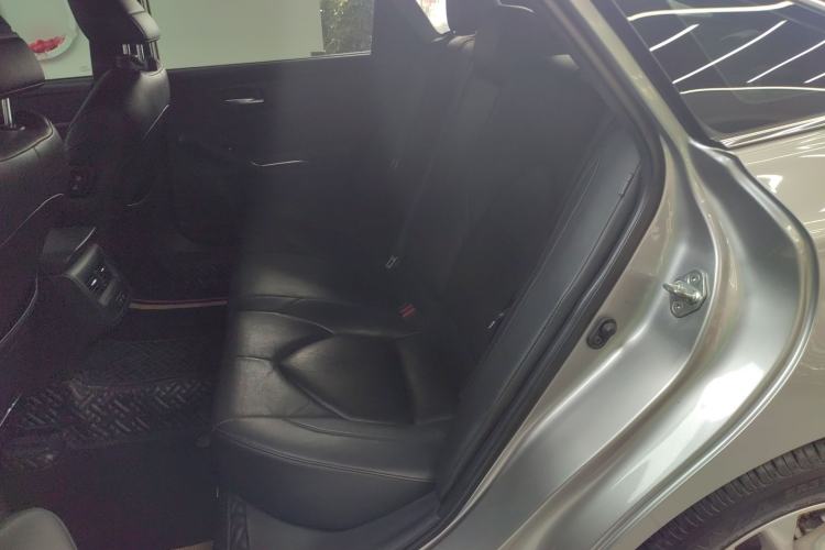 Used Toyota Avalon 2021 2.5L Luxury Edition Left Rear Seat