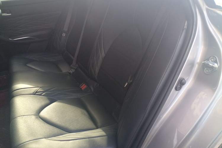 Used Toyota Avalon 2021 2.5L Touring Prestige SPORT Edition Left Rear Seat
