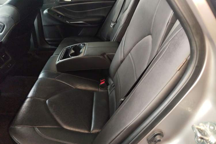 Used Toyota Avalon 2021 2.5L Luxury Edition Left Rear Seat