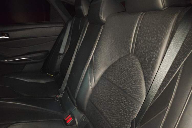 Used Toyota Avalon 2021 2.5L Luxury Edition Left Rear Seat