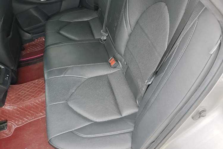 Used Toyota Avalon 2021 2.5L Luxury Edition Left Rear Seat