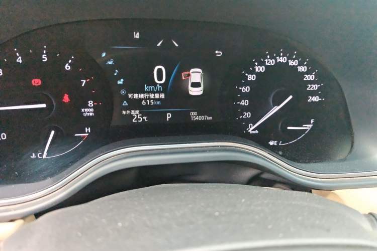 Used Toyota Avalon 2021 2.5L Luxury Edition Odometer Close Up