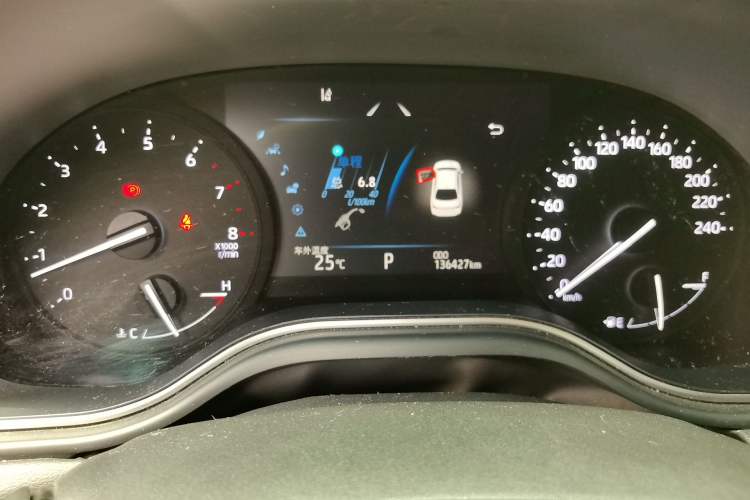 Used Toyota Avalon 2021 2.5L Luxury Edition Odometer Close Up