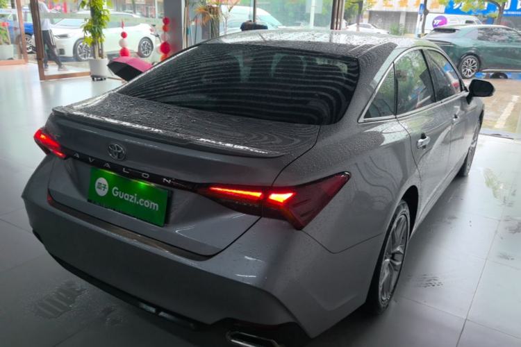 Used Toyota Avalon 2021 2.5L Luxury Edition Rear Right 45 Deg