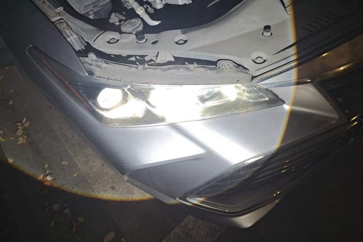 Used Toyota Avalon 2021 2.5L Luxury Edition Right Front Headlight